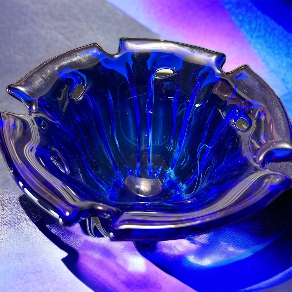 1970s Large Very Heavy Cobalt Blue MCM Art Glass Bowl